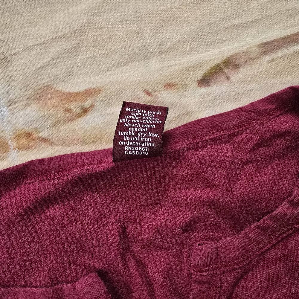 Retro Hollister Pink Shirt - Picture 6 of 6